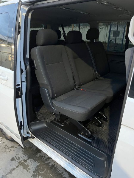 Микроавтобус Volkswagen Caravelle - 8 мест-3